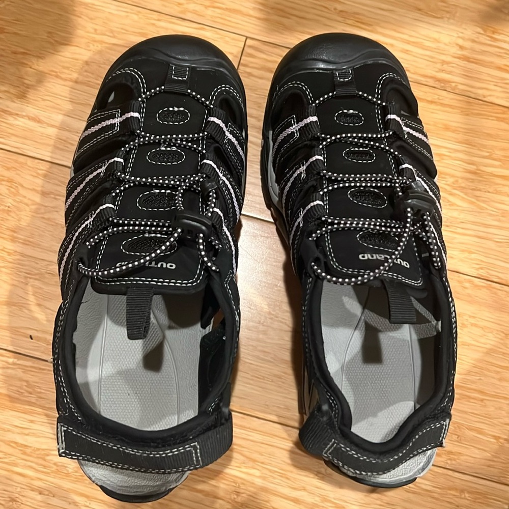 Men’s size 8. Outland brand. Worn once!  Water/river shoes.